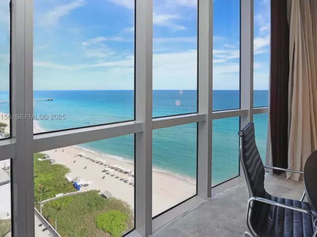 3-bedroom condo for sale in Sunny Isles Beach - 15901 Collins Ave 1101 - MondialRealty