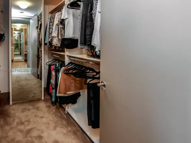 3-bedroom condo for sale in Sunny Isles Beach - 15901 Collins Ave 1101 - MondialRealty