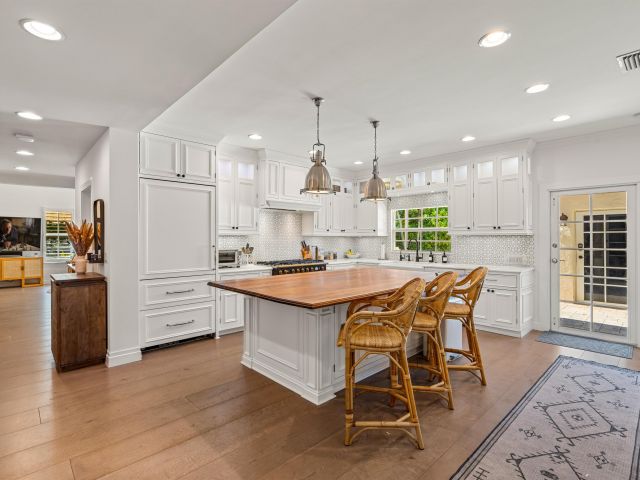 Home for sale at 399 Florenada Terrace - photo 6909740