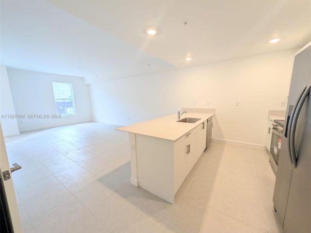 3-bedroom home for rent in Homestead - 15557 SW 280TH STREET 4 - MondialRealty