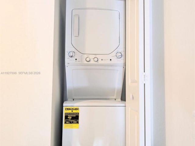 3-bedroom home for rent in Homestead - 15557 SW 280TH STREET 4 - MondialRealty