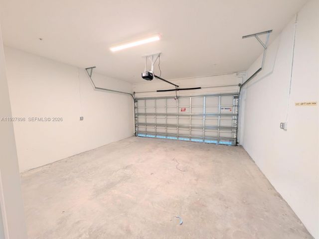 3-bedroom home for rent in Homestead - 15557 SW 280TH STREET 4 - MondialRealty