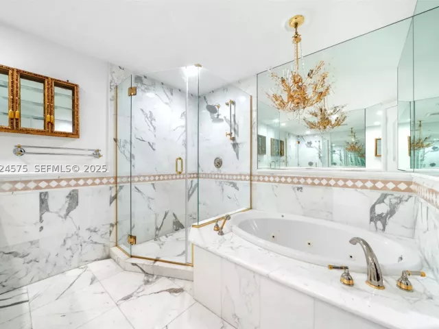4-bedroom condo for rent in Bal Harbour - 10225 Collins Ave 404 - MondialRealty