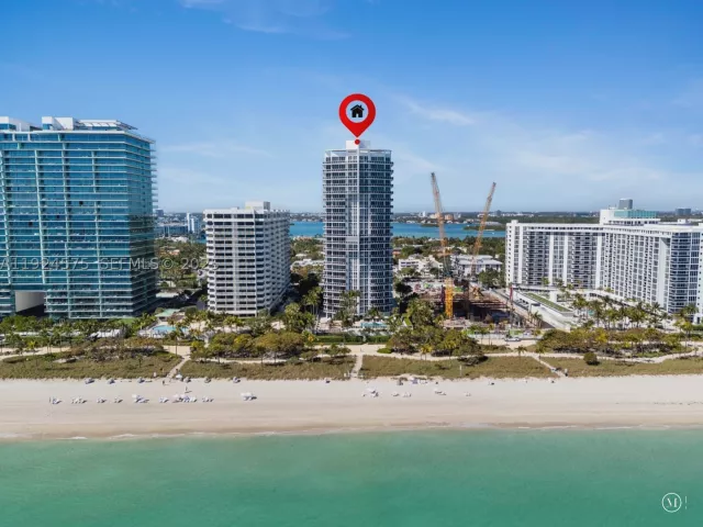 4-bedroom condo for rent in Bal Harbour - 10225 Collins Ave 404 - MondialRealty