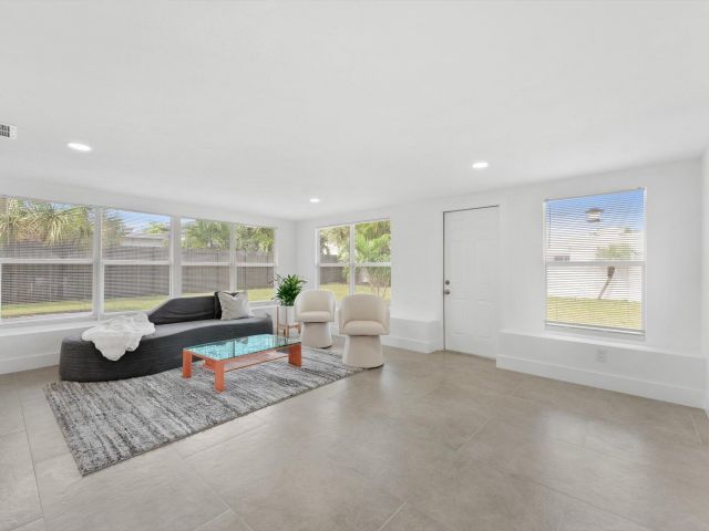 Home for sale at 521 NE 32nd Street - photo 6894869