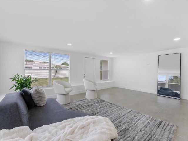 Home for sale at 521 NE 32nd Street - photo 6894872