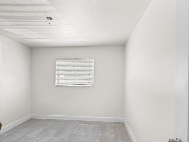 Home for rent at 1882 SW 17th Avenue - photo 6879482