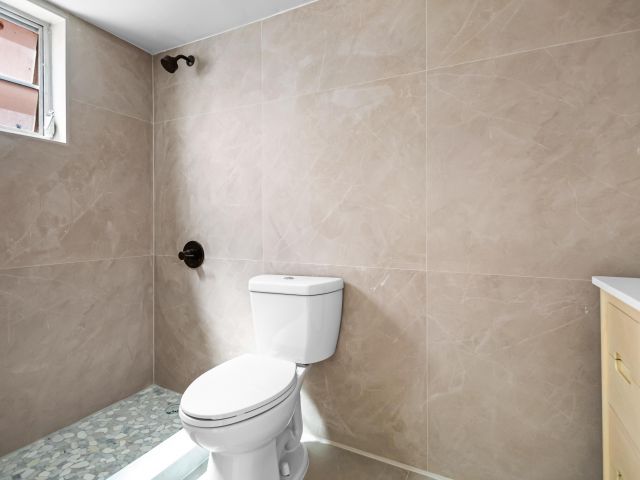 Home for rent at 1882 SW 17th Avenue - photo 6879491