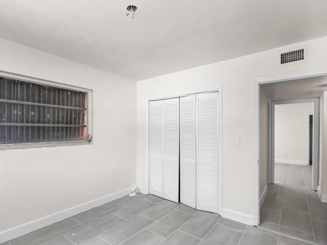 Home for rent at 1882 SW 17th Avenue - photo 6879495