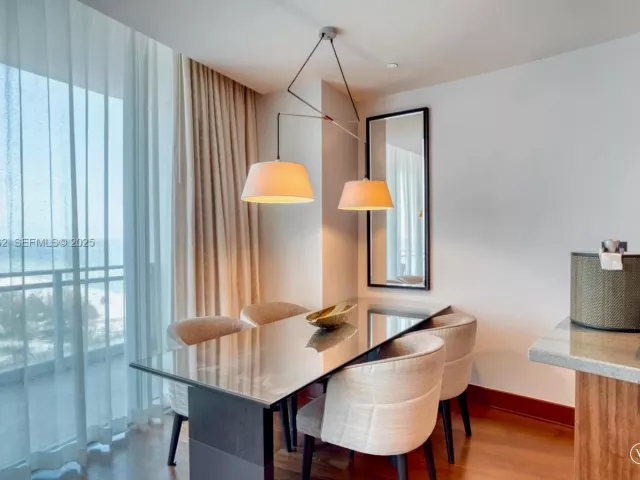 1-bedroom condo for sale in Bal Harbour - 10295 Collins Ave. 1014 - MondialRealty