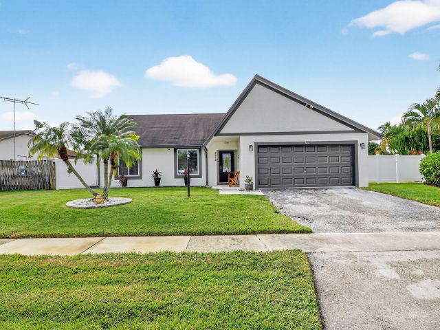 Home for sale at 3618 Valley Way - photo 6893961