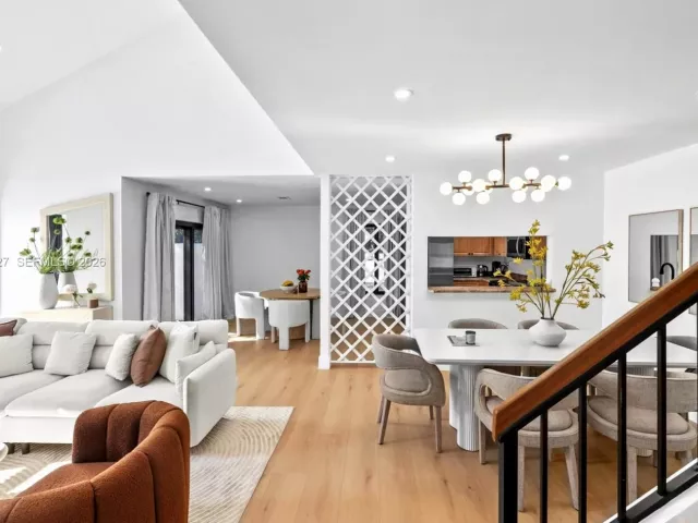 3-bedroom home for sale in Aventura - 21216 Harbor Way 158-15 - MondialRealty