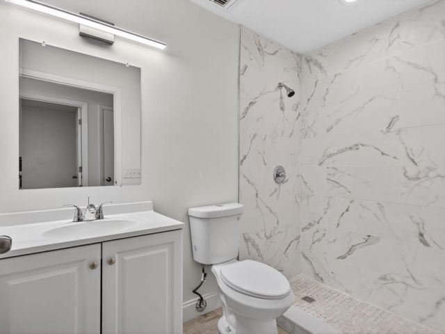 Home for sale at 208 NE 14th Avenue - photo 6898608