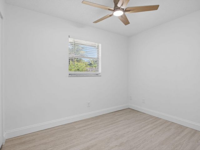 Home for sale at 208 NE 14th Avenue - photo 6898609