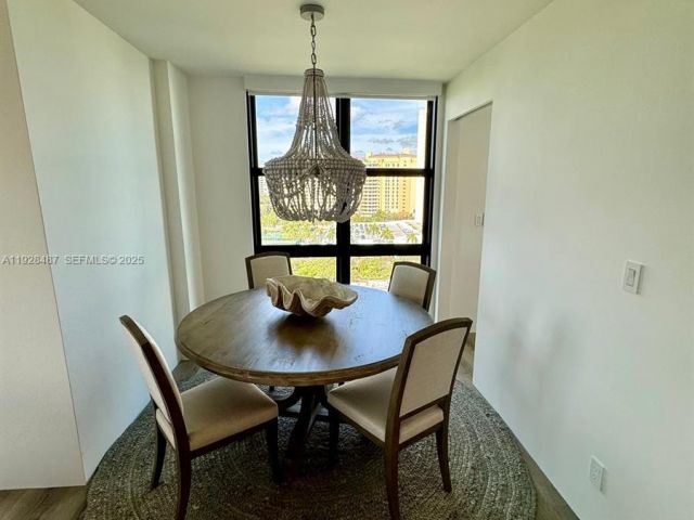 Apartment for rent  Unit #E1001 - photo 6883329