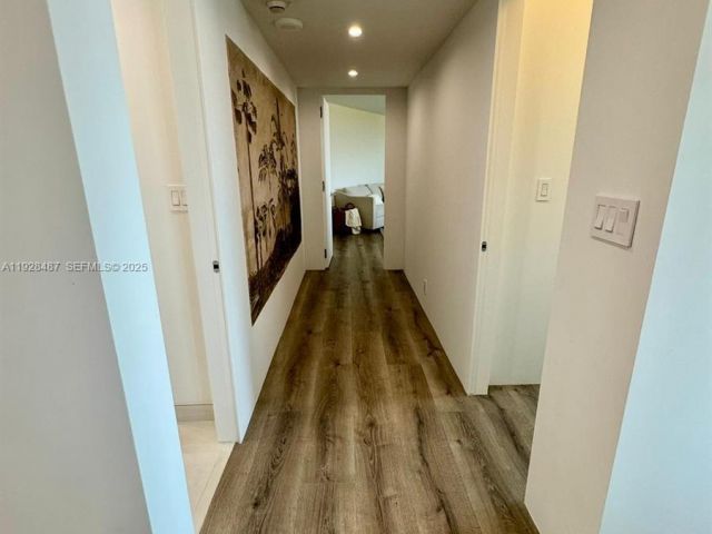 Apartment for rent  Unit #E1001 - photo 6883331