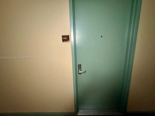 Apartment for sale  Unit #1703 - photo 7444327