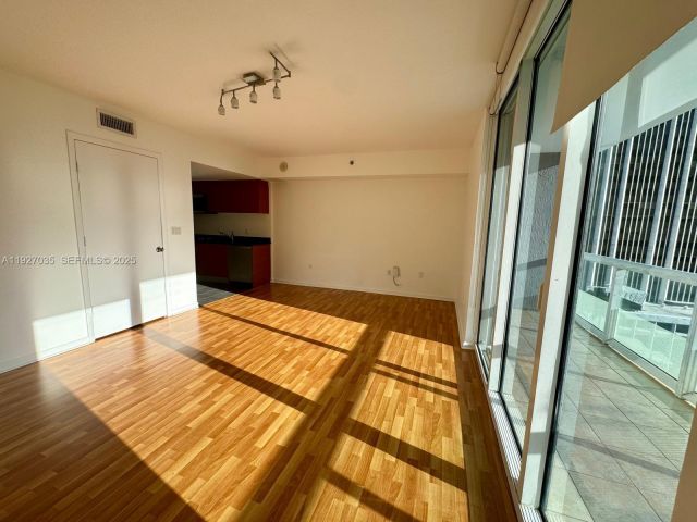 Apartment for sale  Unit #1703 - photo 7444333