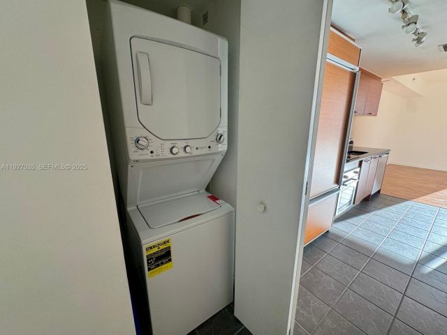 Apartment for sale  Unit #1703 - photo 7444342