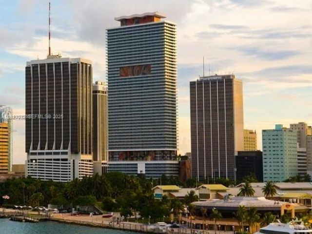 Apartment for sale  Unit #3807 - photo 7431698