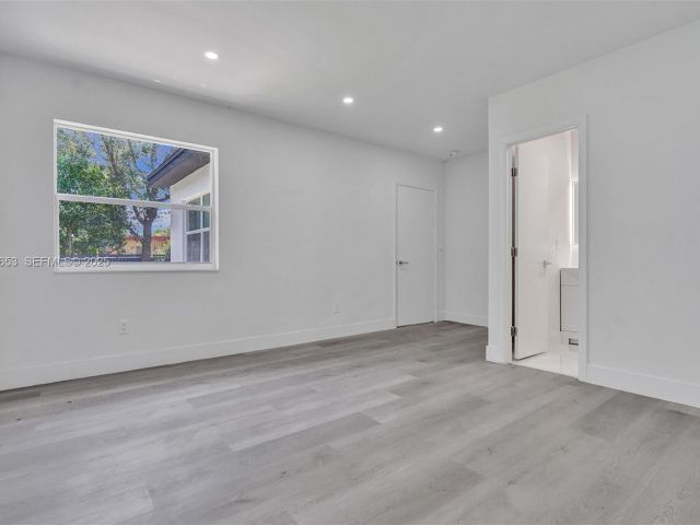 Home for sale at 1041 NE 169th St - photo 7445675