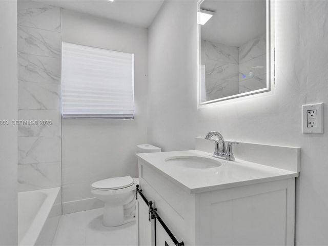 Home for sale at 1041 NE 169th St - photo 7445690