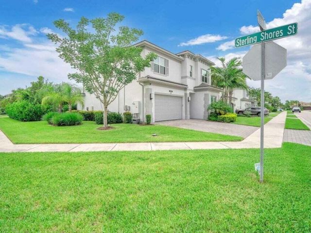 Home for rent at 15395 Green River Court - photo 6882571