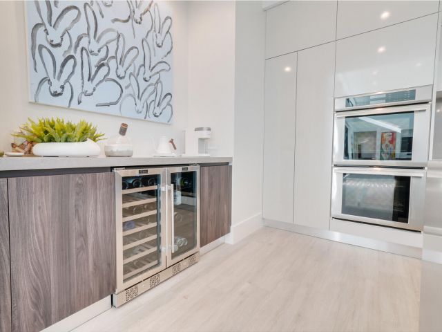 Home for rent at 4011 Bayview Drive - photo 6883650