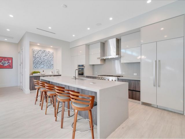 Home for rent at 4011 Bayview Drive - photo 6883652