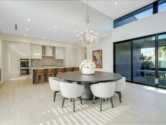 Home for rent at 4011 Bayview Drive - photo 6883655