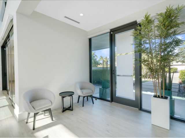 Home for rent at 4011 Bayview Drive - photo 6883660