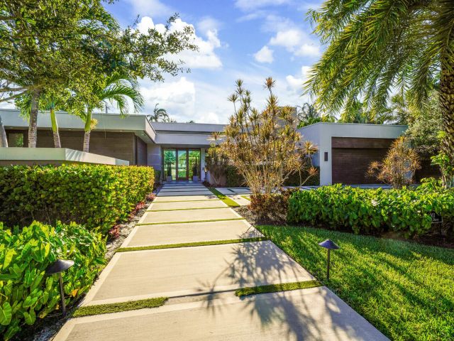 Home for rent at 4011 Bayview Drive - photo 6883665