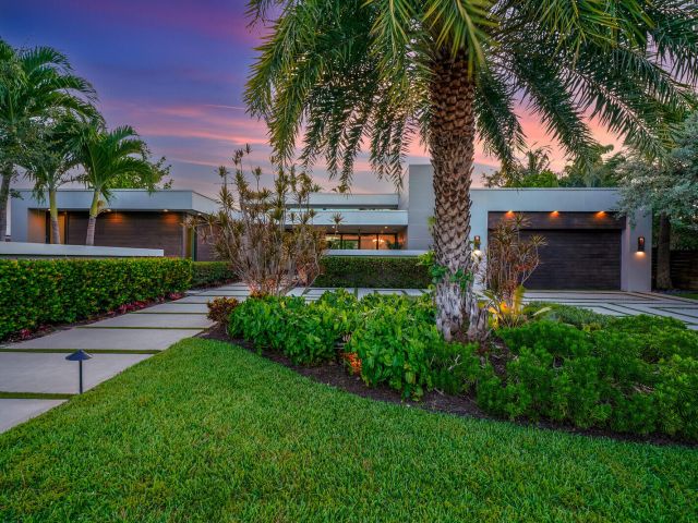 Home for rent at 4011 Bayview Drive - photo 6883666