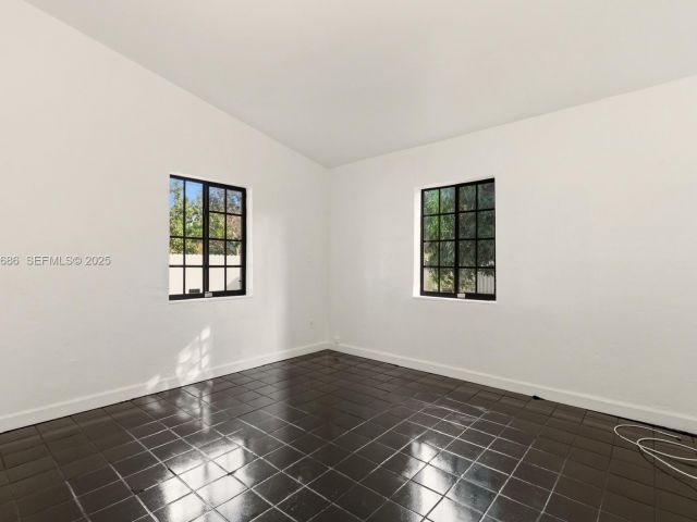 3-bedroom home for sale in Miami Gardens - 18141 NW 4th Ave - MondialRealty