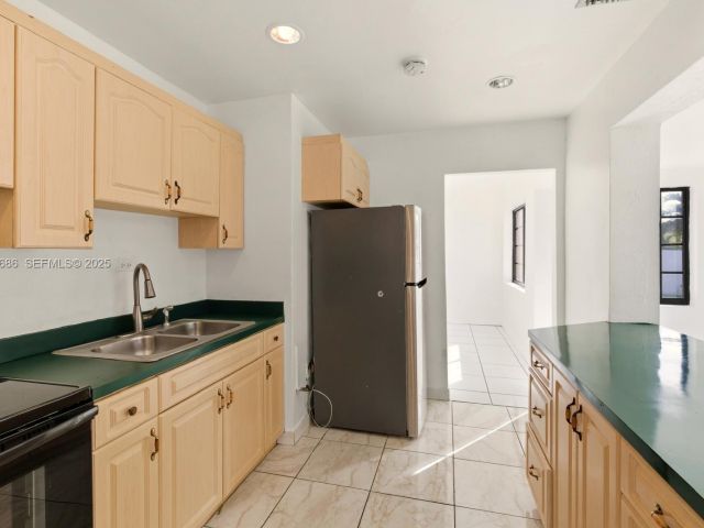 3-bedroom home for sale in Miami Gardens - 18141 NW 4th Ave - MondialRealty