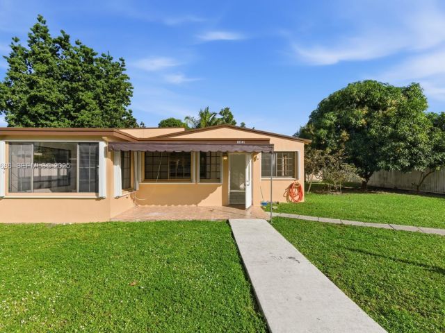 3-bedroom home for sale in Miami Gardens - 18141 NW 4th Ave - MondialRealty