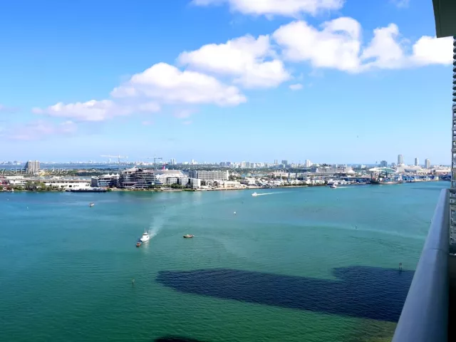 2-bedroom condo for sale in Miami - 900 Brickell Key Blvd 2002 - MondialRealty