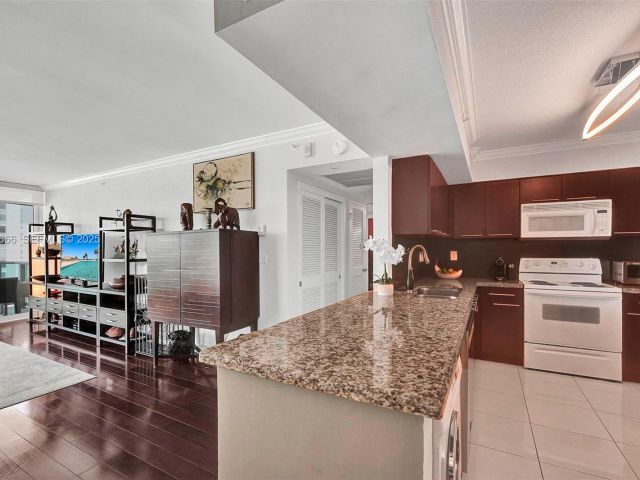 Apartment for rent  Unit #1436 (Available May 1st) - photo 6882317