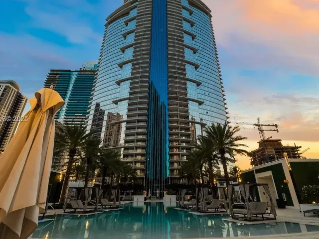 condo for sale in Miami - 851 NE 1st Ave Cabana 15 - MondialRealty