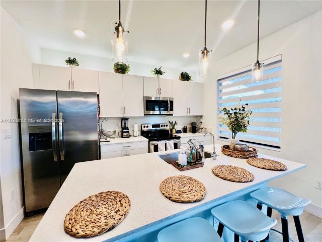 3-bedroom home for rent in Homestead - 25532 SW 108th Ave 0 - MondialRealty