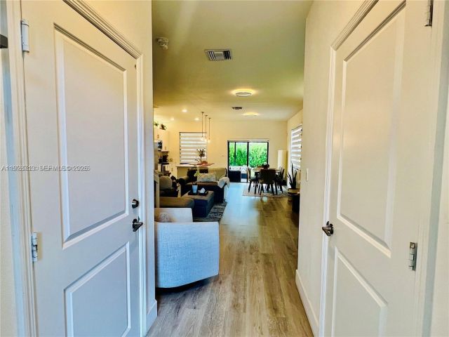 3-bedroom home for rent in Homestead - 25532 SW 108th Ave 0 - MondialRealty