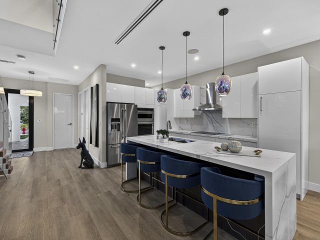 Home for rent at 1121 NE 17th Avenue - photo 6889324