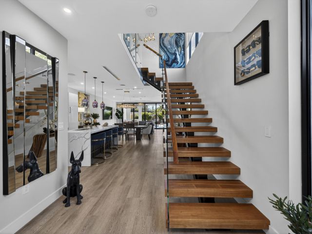 Home for rent at 1121 NE 17th Avenue - photo 6889328