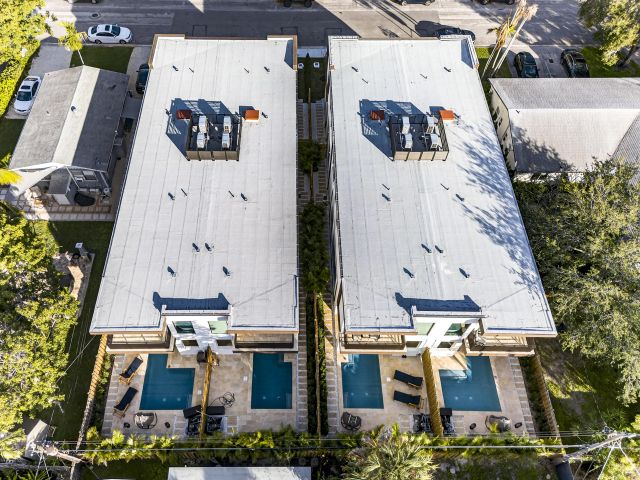 Home for rent at 1121 NE 17th Avenue - photo 6889337