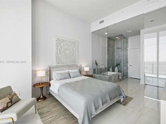 Apartment for sale  Unit #PH5303 - photo 6882896