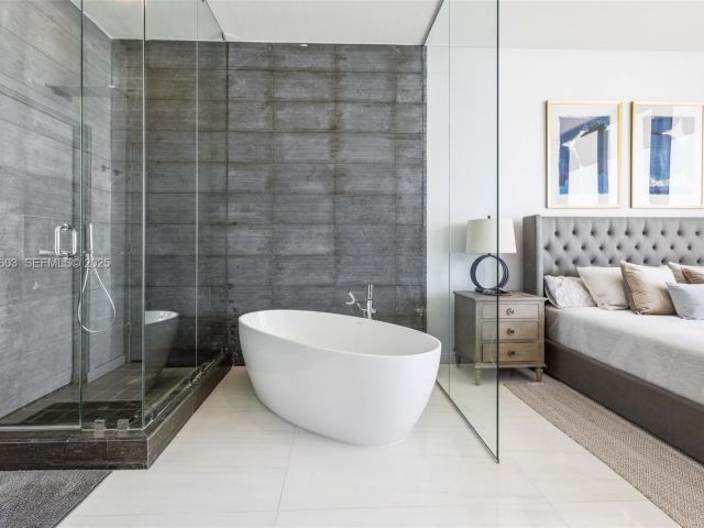 Apartment for sale  Unit #PH5303 - photo 6882899