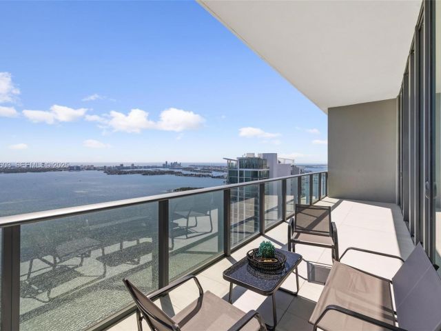 Apartment for sale  Unit #PH5303 - photo 6882902