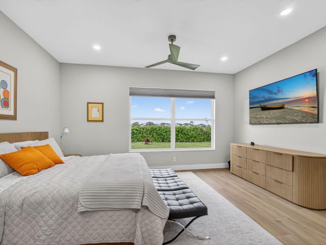 Home for rent at 945 Bear Island Circle - photo 6893822