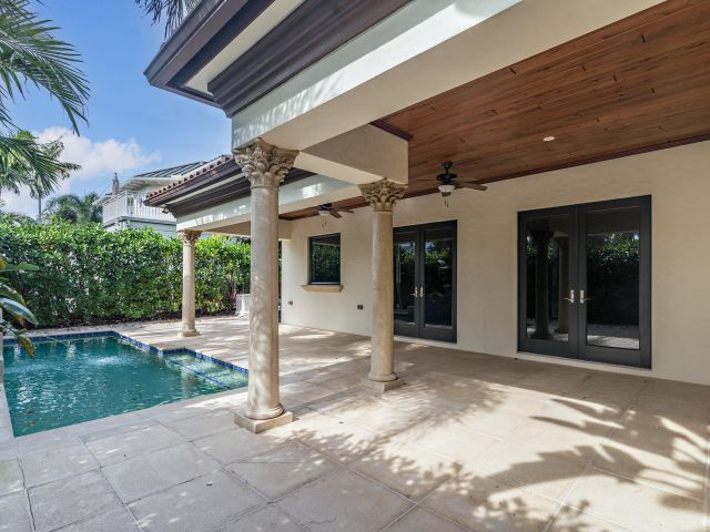 Home for sale at 216 Summa Street - photo 6893743