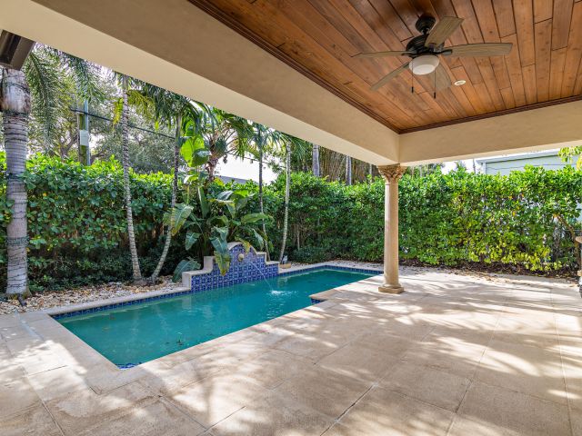 Home for sale at 216 Summa Street - photo 6893744